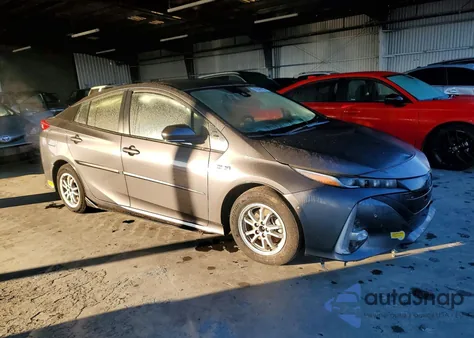 2022 Toyota Prius Prime Le z USA, uszkodzony, nr VIN JTDKAMFP7N3206830